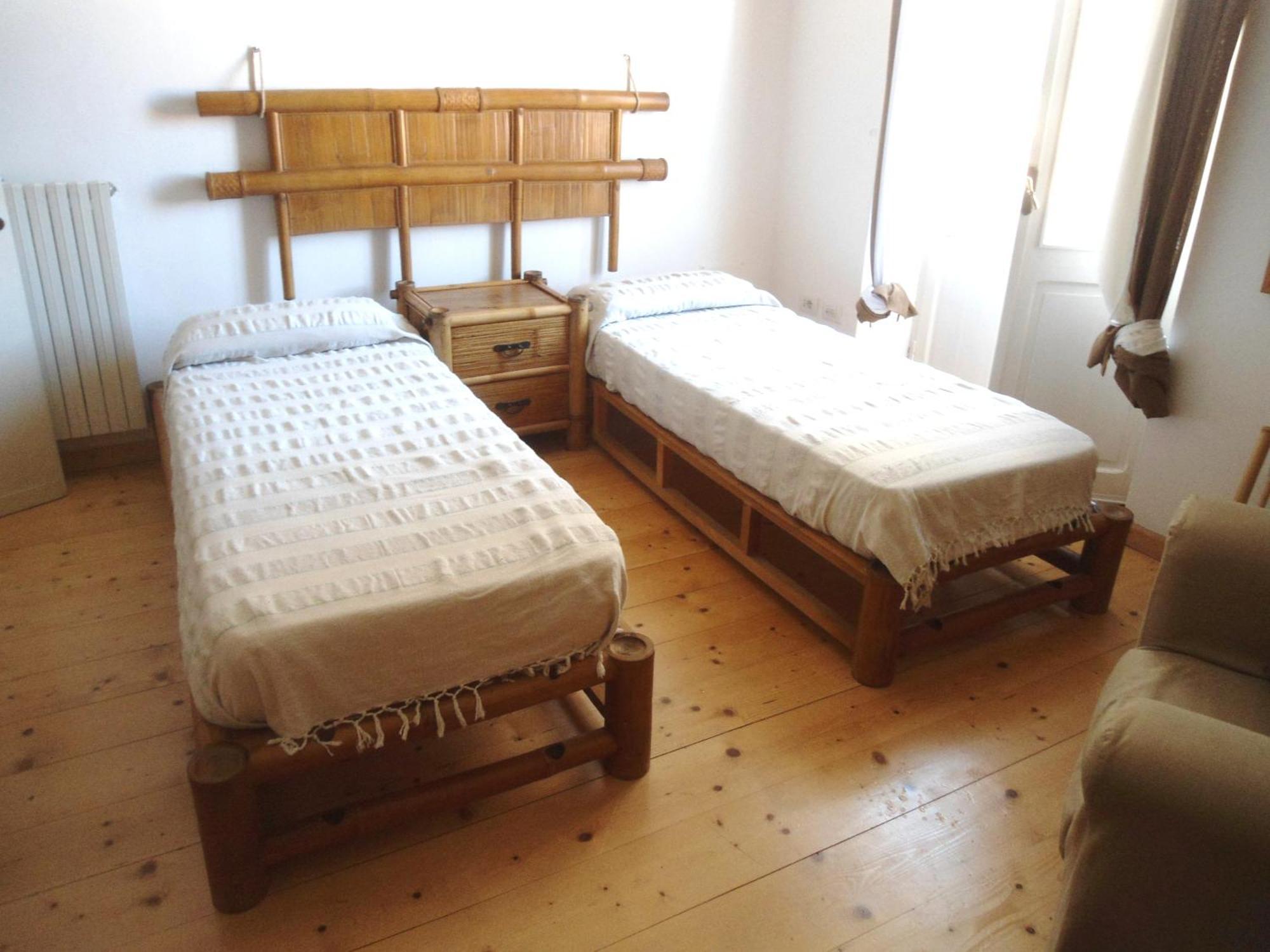 B&B Le Finestre Su Via Cavour Sassari Rum bild